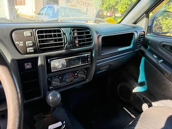CHEVROLET S10 2.8 4X4 CD 12V TURBO INTERCOOLER DIESEL 4P MANUAL